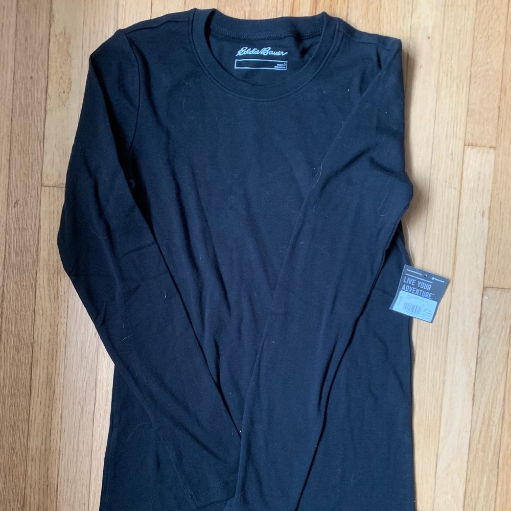 Long sleeve black tee